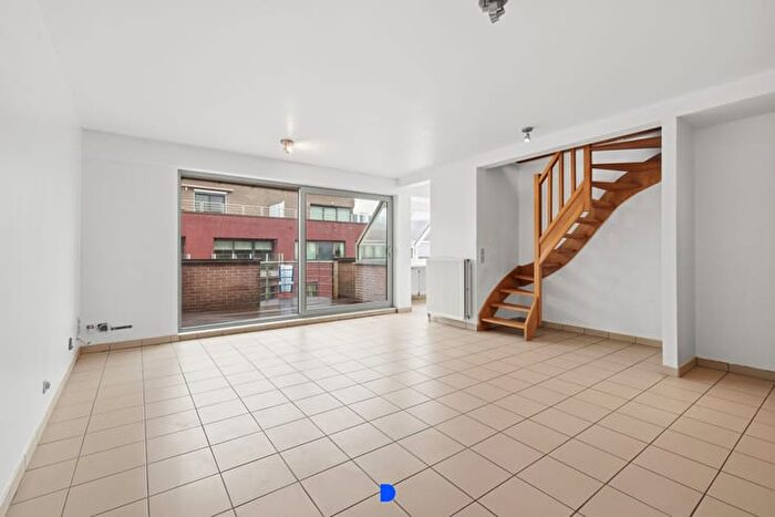 12-kamerappartement te koop in Roeselare