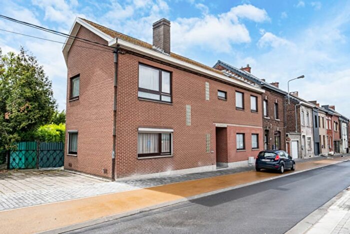7-kamerhuis te koop in Mont-sur-marchienne