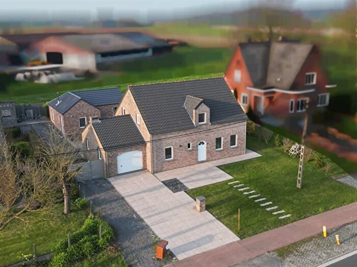 3-kamerhuis te koop in LEUZE-EN-HAINAUT