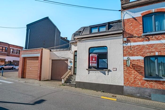 14-kamerhuis te koop in Dampremy