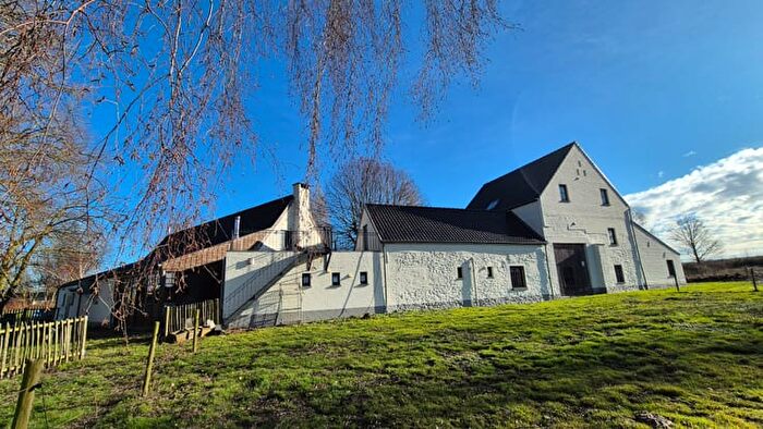 11-kamerhuis te koop in Rebecq