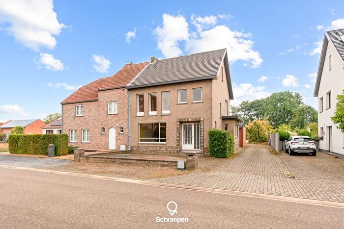 11-kamerhuis te koop in Zonhoven