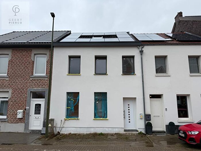 12-kamerhuis te koop in Neerwinden