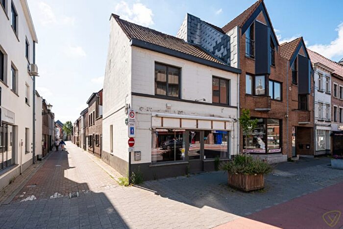 12-kamerhuis te koop in Eeklo