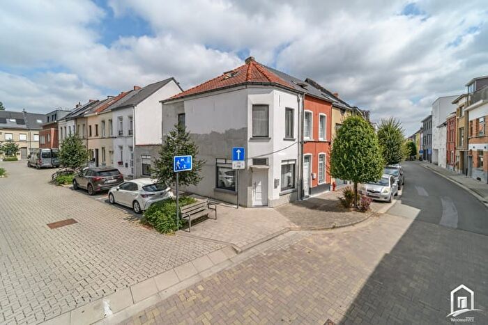9-kamerhuis te koop in Aalst (9300)