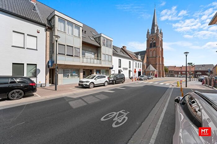 8-kamerappartement te koop in Beselare