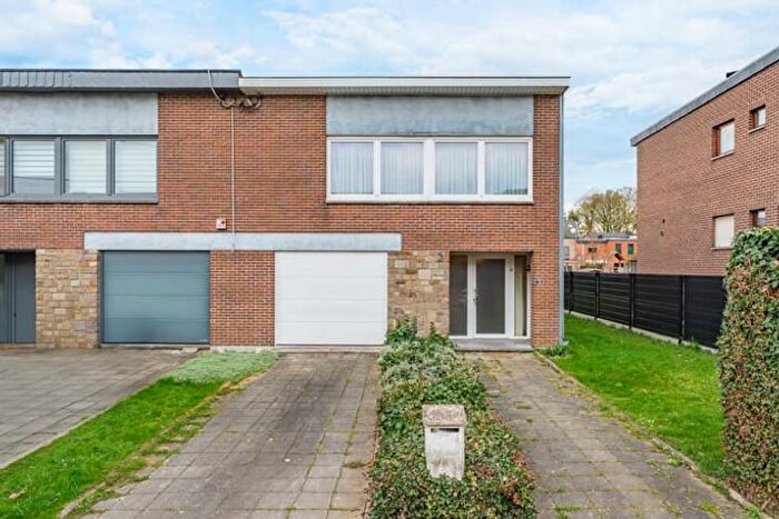 11-kamerhuis te koop in Ans