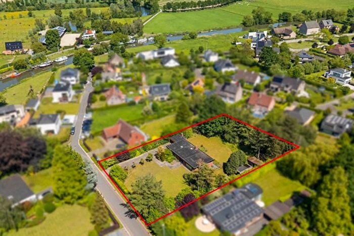11-kamerhuis te koop in Astene