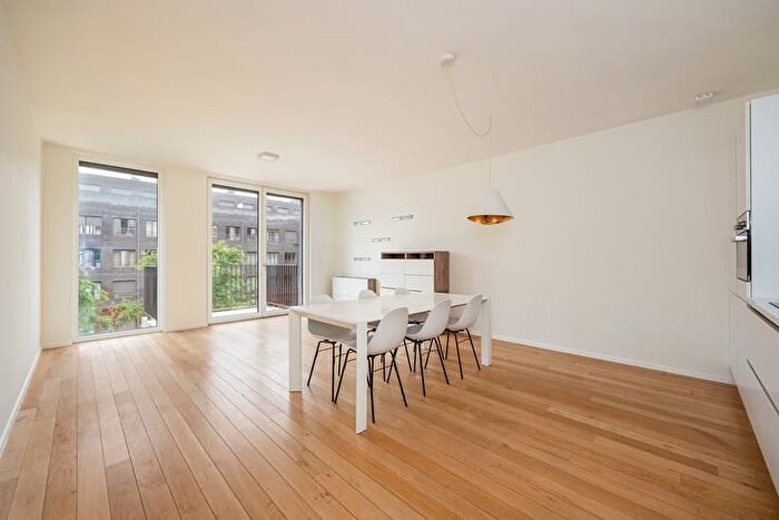 7-kamerappartement te huur in Antwerpen (2000)