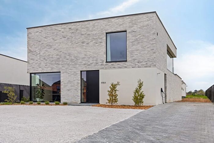 16-kamerhuis te koop in Sint-Truiden