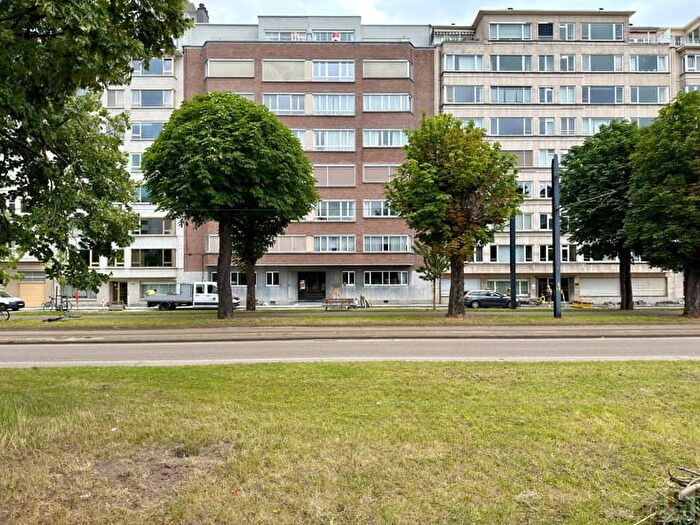 17-kamerappartement te koop in Gent