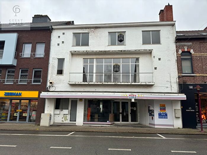 19-kamerhuis te koop in Landen