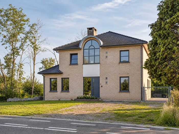 14-kamerhuis te koop in Dilsen-Stokkem