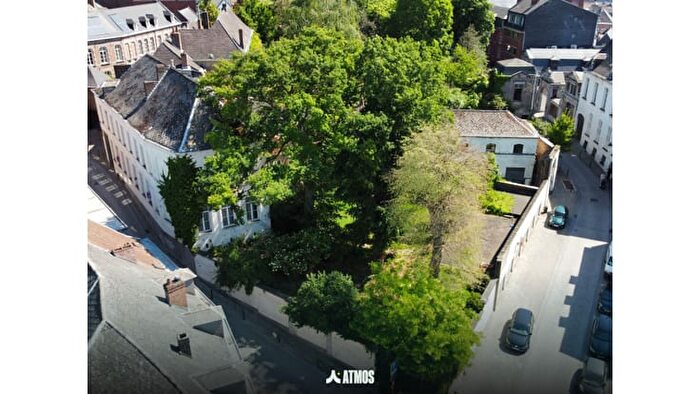 12-kamerhuis te koop in Mons