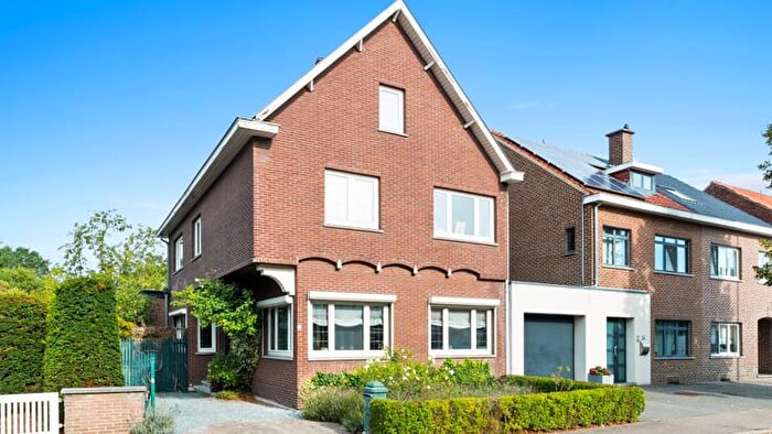 19-kamerhuis te koop in As