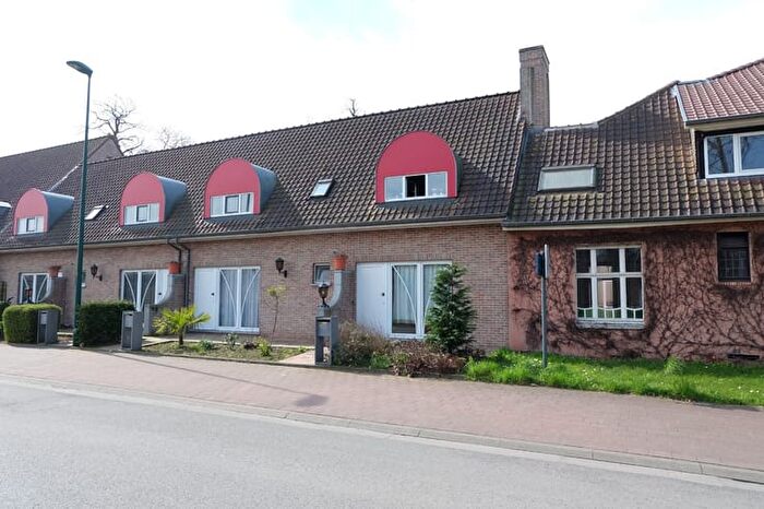 5-kamerhuis te huur in Poeke