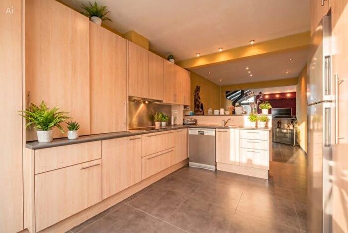 Huizen Koop Huur - 2