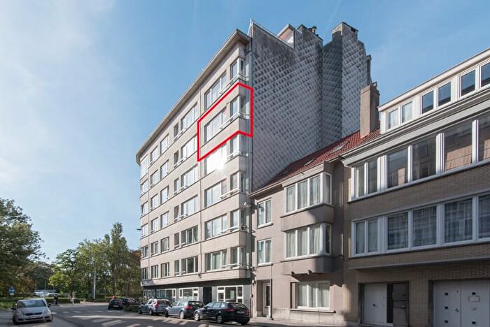 11-kamerappartement te koop in Oostende