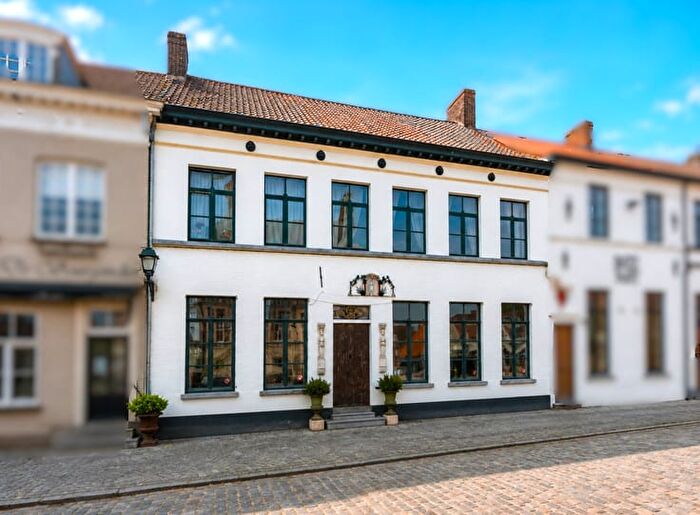 11-kamerhuis te koop in Damme