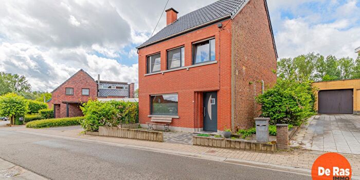 3-kamerhuis te koop in Denderhoutem
