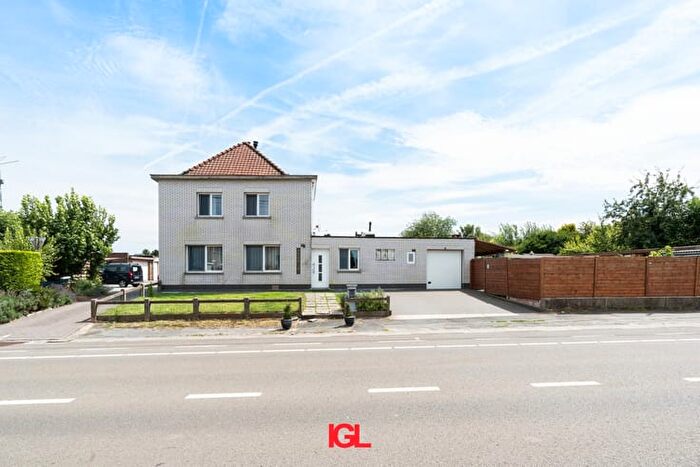 9-kamerhuis te koop in Sint-Pieters-Leeuw