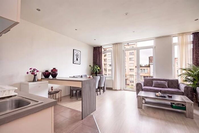 2-kamerappartement te koop in DEURNE