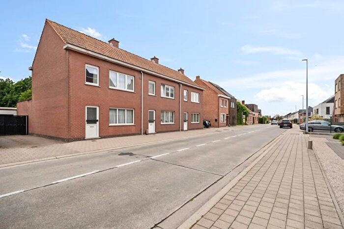 9-kamerhuis te koop in STEKENE