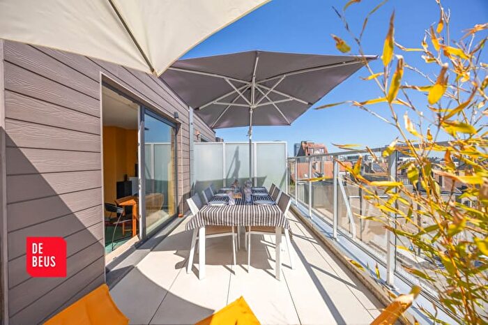 10-kamerappartement te koop in Oostende