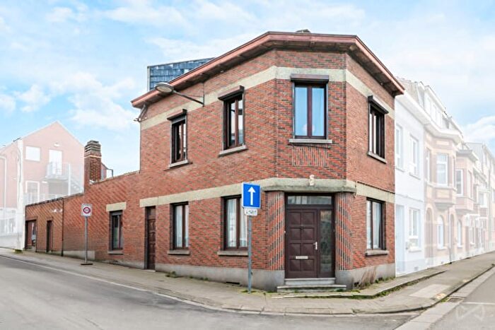 10-kamerhuis te koop in Enghien