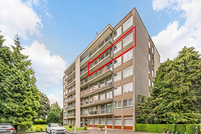 11-kamerappartement te koop in Sint-Truiden