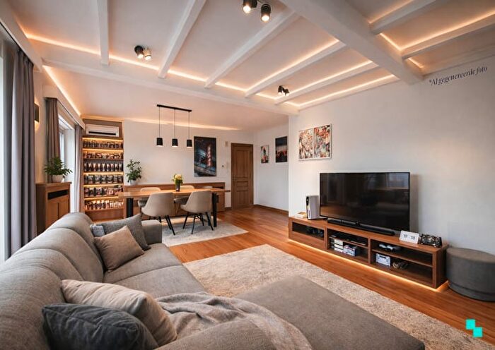 9-kamerappartement te koop in Beveren-Leie