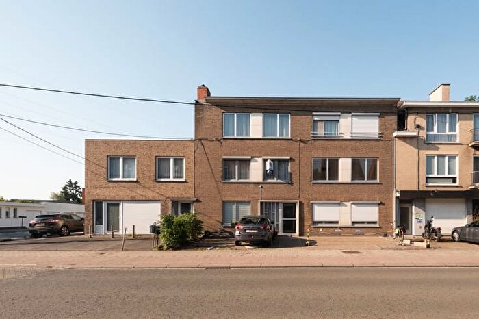 11-kamerappartement te koop in Roeselare