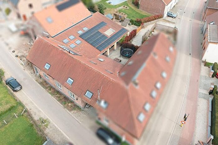 6-kamerhuis te koop in Sint-Pieters-Leeuw
