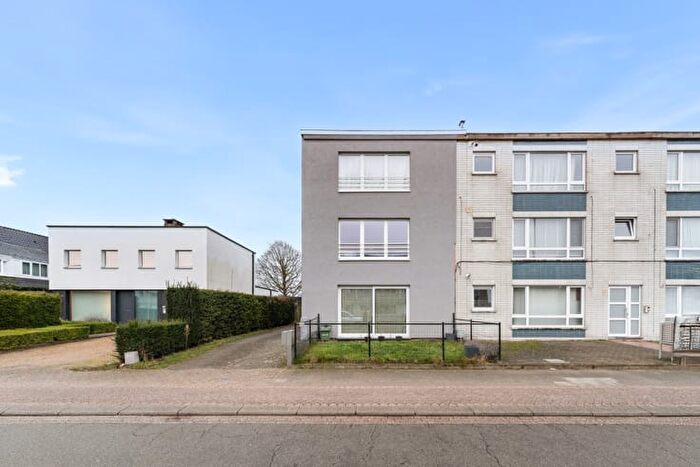 6-kamerappartement te koop in Sint-Niklaas