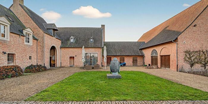10-kamerhuis te koop in Weelde