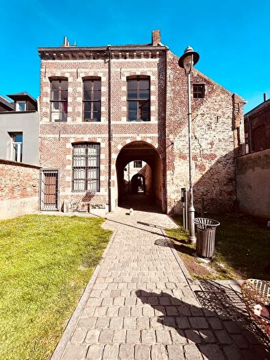 10-kamerhuis te koop in MONS