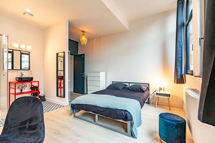 10-kamerappartement te huur in Mons