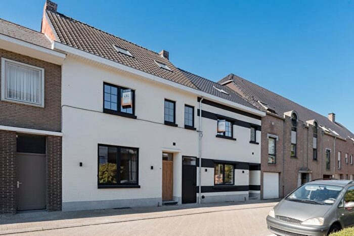 14-kamerhuis te koop in Bree