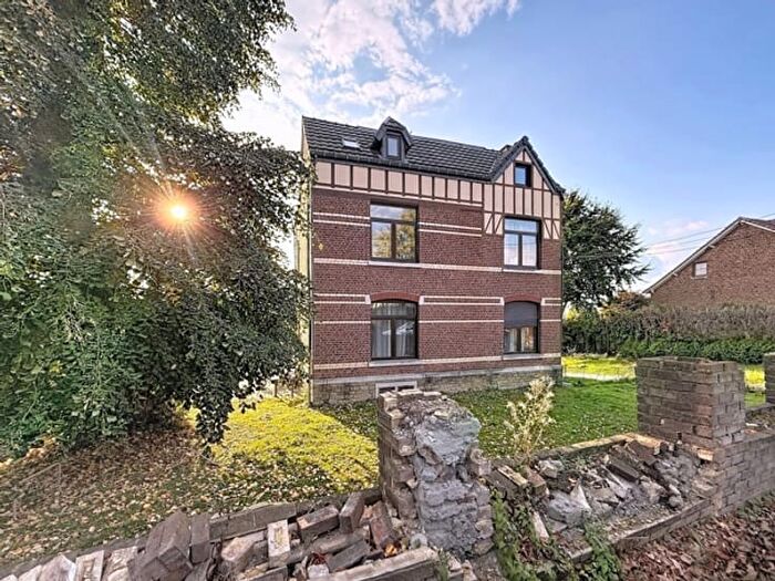 7-kamerhuis te koop in Seraing Boncelles