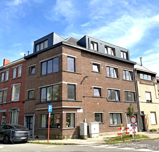9-kamerappartement te koop in Gentbrugge