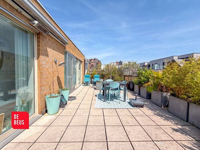 10-kamerappartement te koop in Oostende