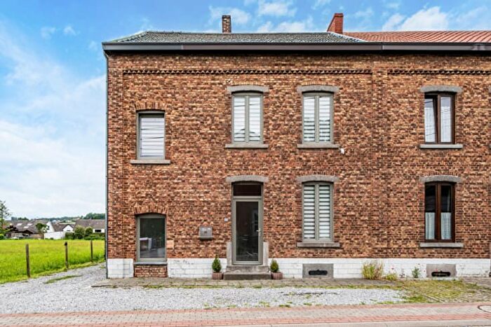 16-kamerhuis te koop in Jemeppe-sur-Sambre