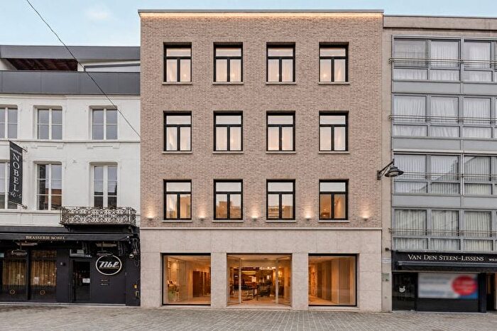 14-kamerappartement te koop in Aalst
