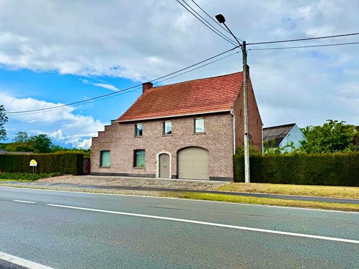 12-kamerhuis te koop in Beerlegem