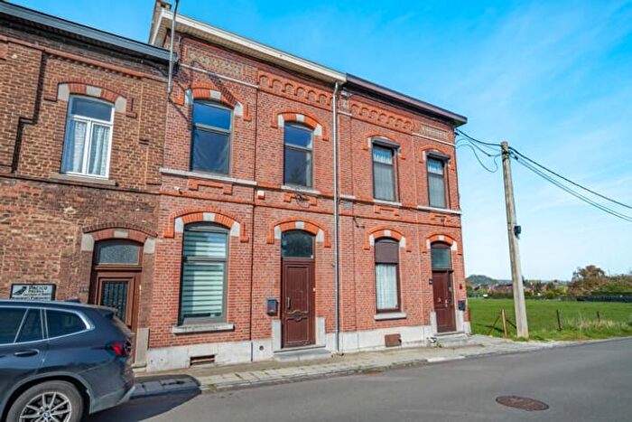 15-kamerhuis te koop in Mont-sur-Marchienne