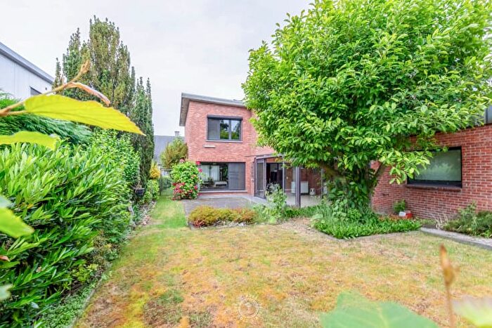 15-kamerhuis te koop in Belsele
