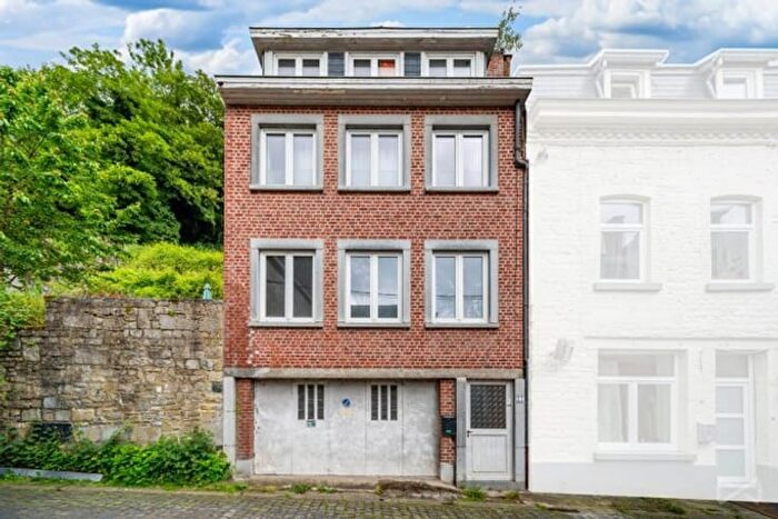 13-kamerhuis te koop in Dinant