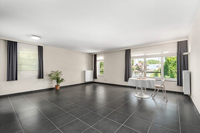 9-kamerhuis te koop in Heusden (9070)