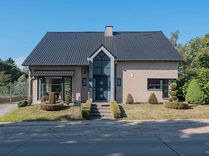 5-kamerhuis te koop in OPOETEREN