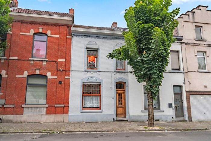 2-kamerhuis te koop in LA LOUVIÈRE